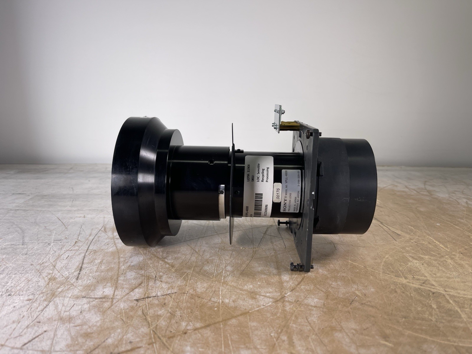 SONY VPLL-4008 SHORT THROW PROJECTION LENS - (UNTESTED)