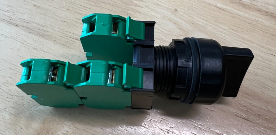 2 Position, Pilot Duty, control Switch, C3 CONTROLS W22S2-HW-20/10 , Brand new