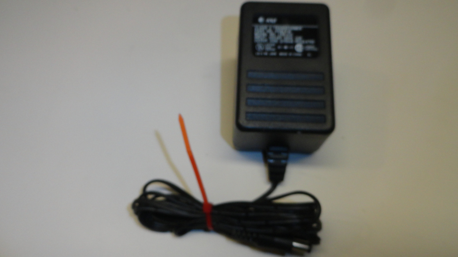 ZZ8: Genuine LEI AT&T PSBLF18 LPS-04 POWER ADAPTER