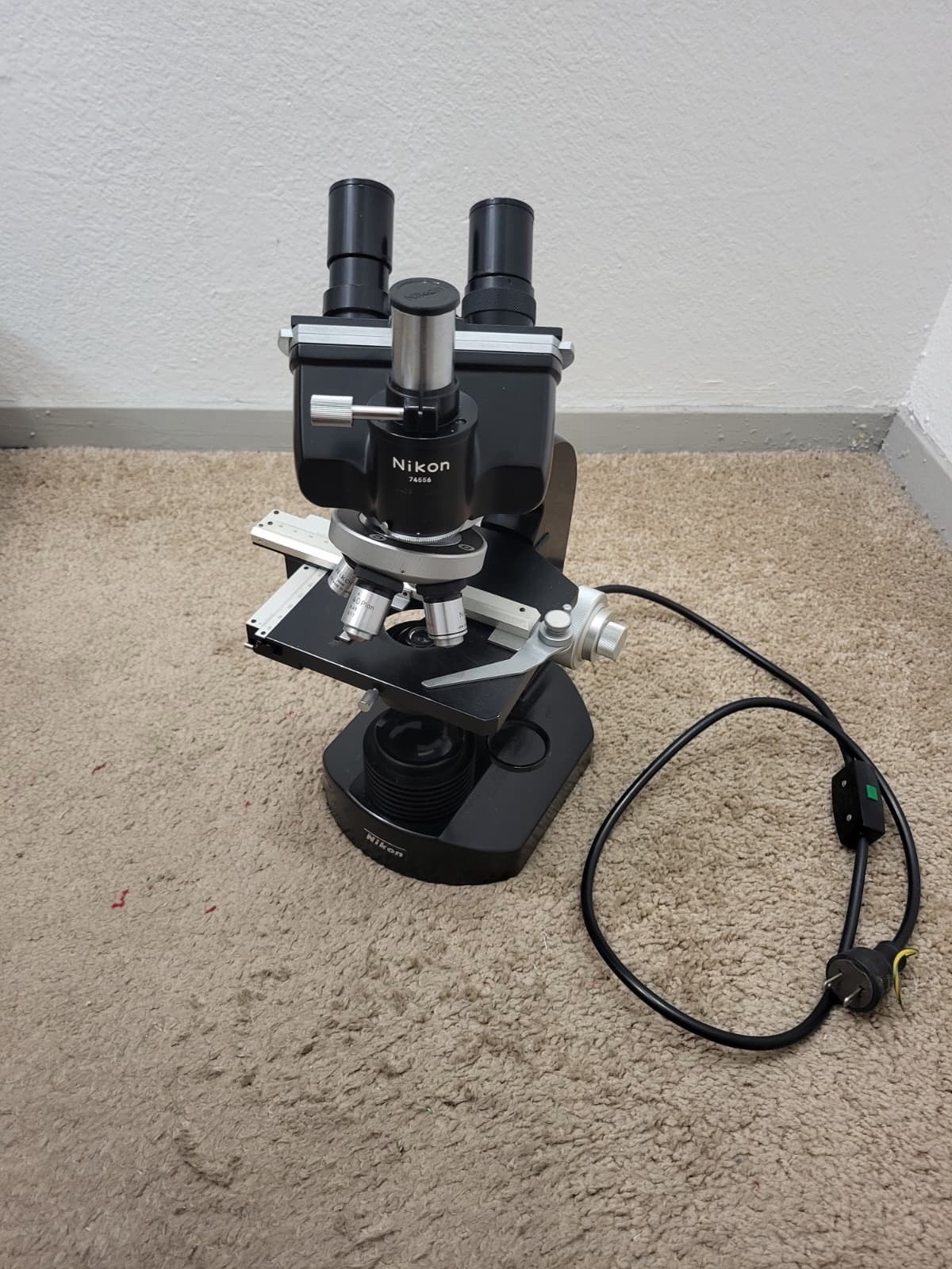 Vintage Nikon Binocular Microscope Made Japan Working Wood Case Lab