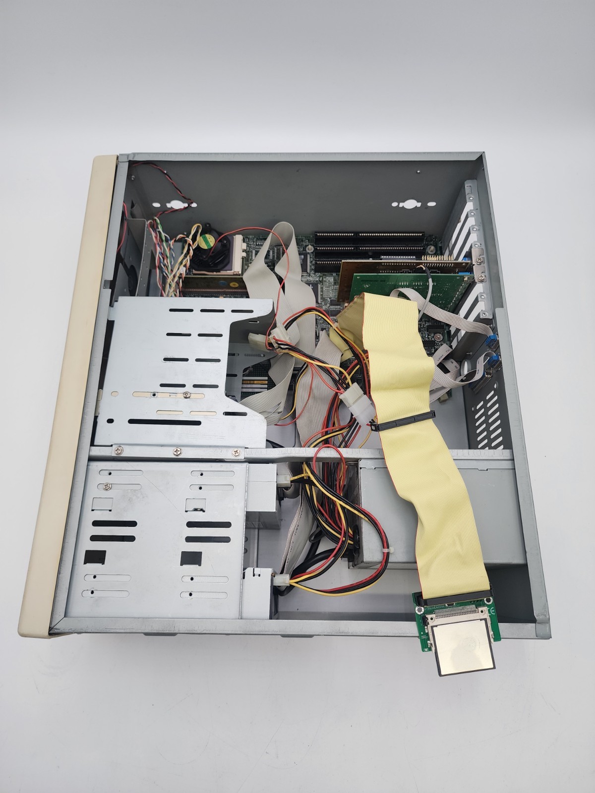 Vintage PC INTEL ADVANCED/AS (ATLANTIS) Pentium CPUSIS 6326 GPU 64MB RAM