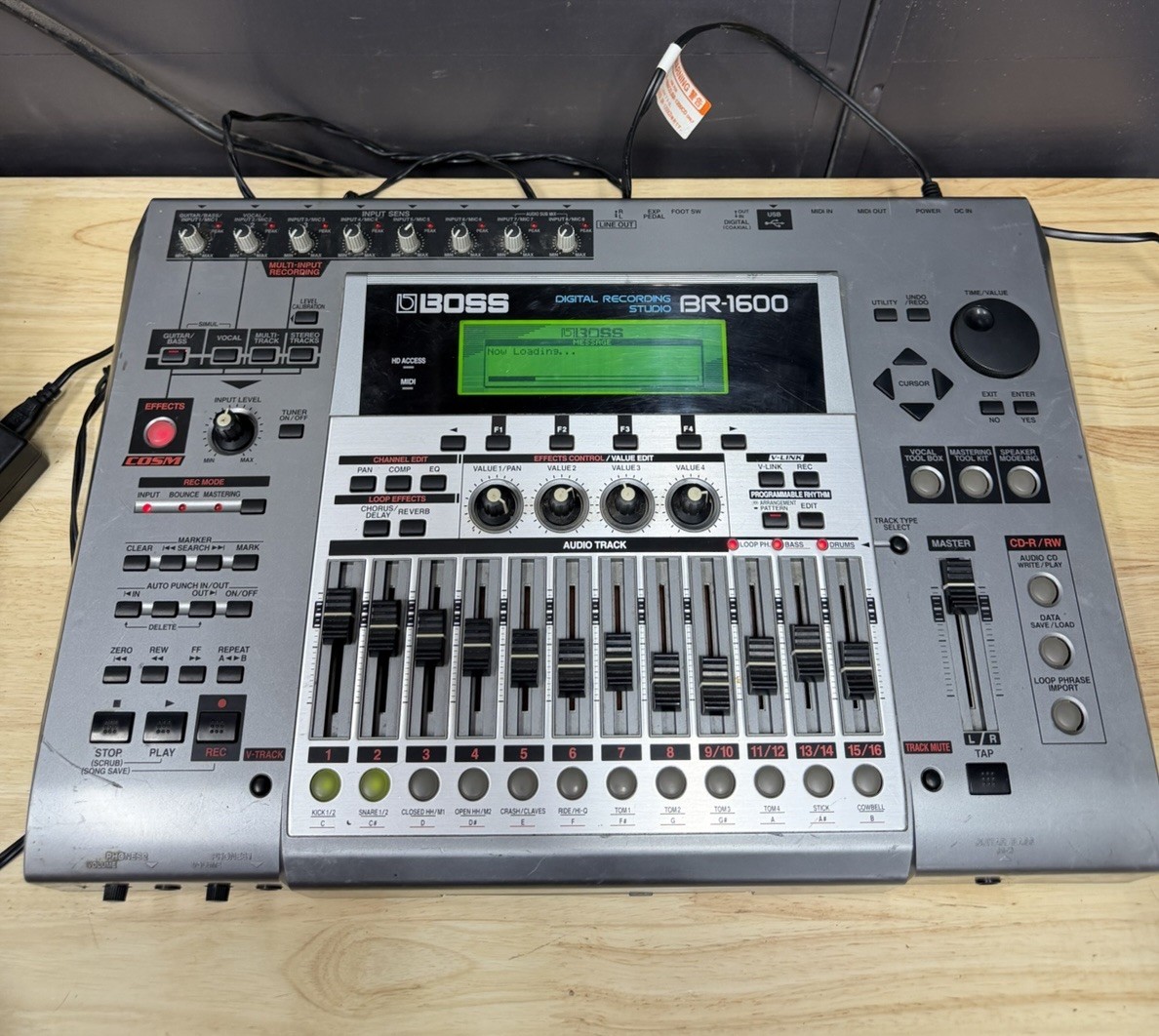 BOSS BR-1600CD Digital Multi Track Recorder. Tested See Pics!