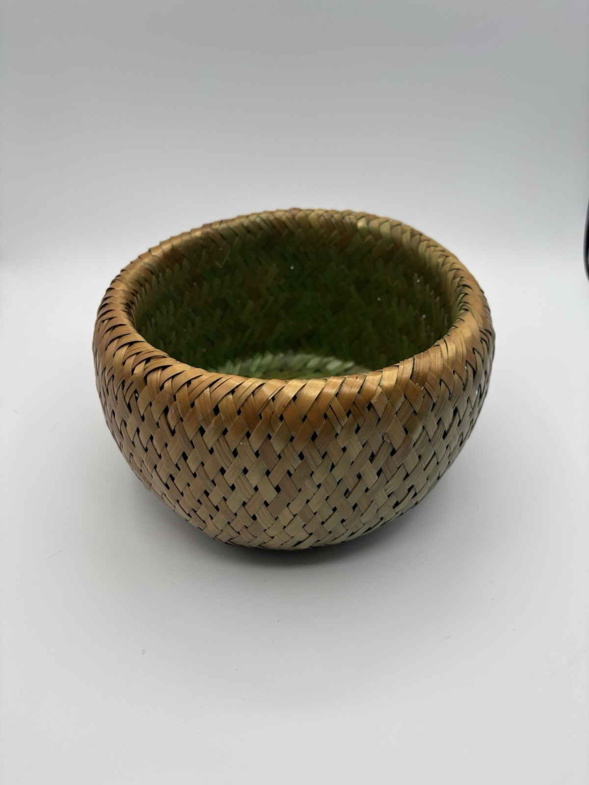 bambu vintage Crate & Barrel Bamboo Green Gradient Decorative Basket