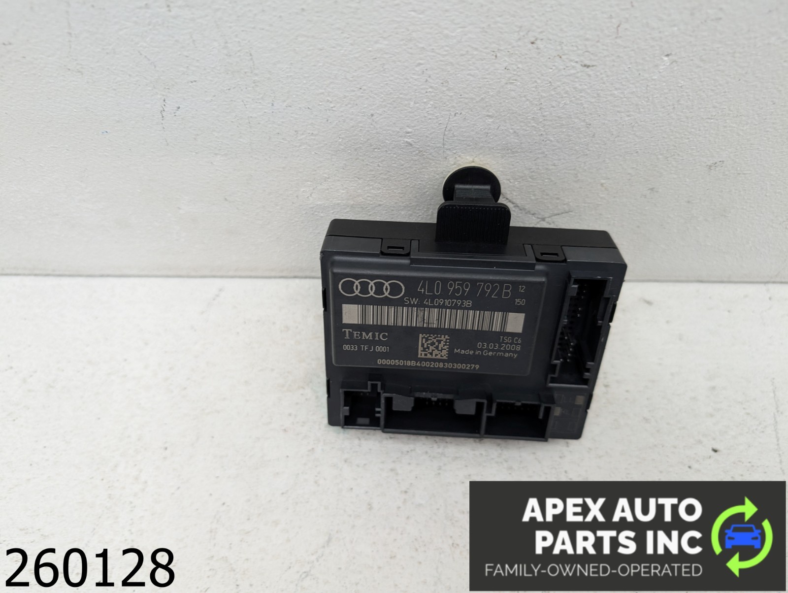 OEM 2008 Audi Q7 3.6L FRONT DOOR CONTROL MODULE