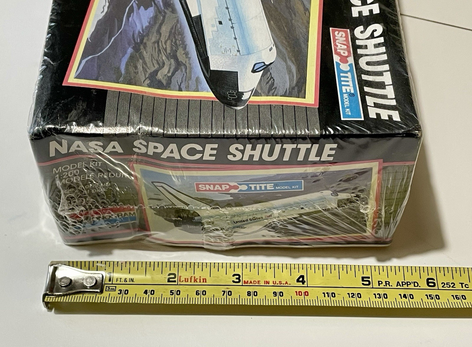 Vintage Monogram NASA Space Shuttle SnapTite Model Kit 1:200 Scale #5905 SEALED