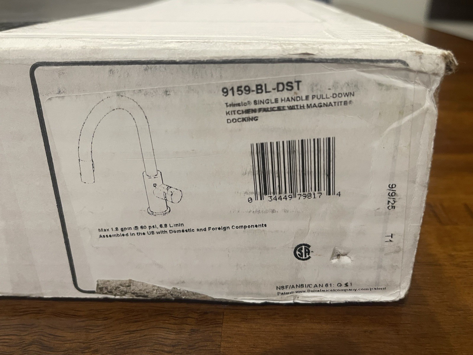 Delta 9159-BL-DST Trinsic Single Handle Pull-Down Kitchen Faucet - Matte Black