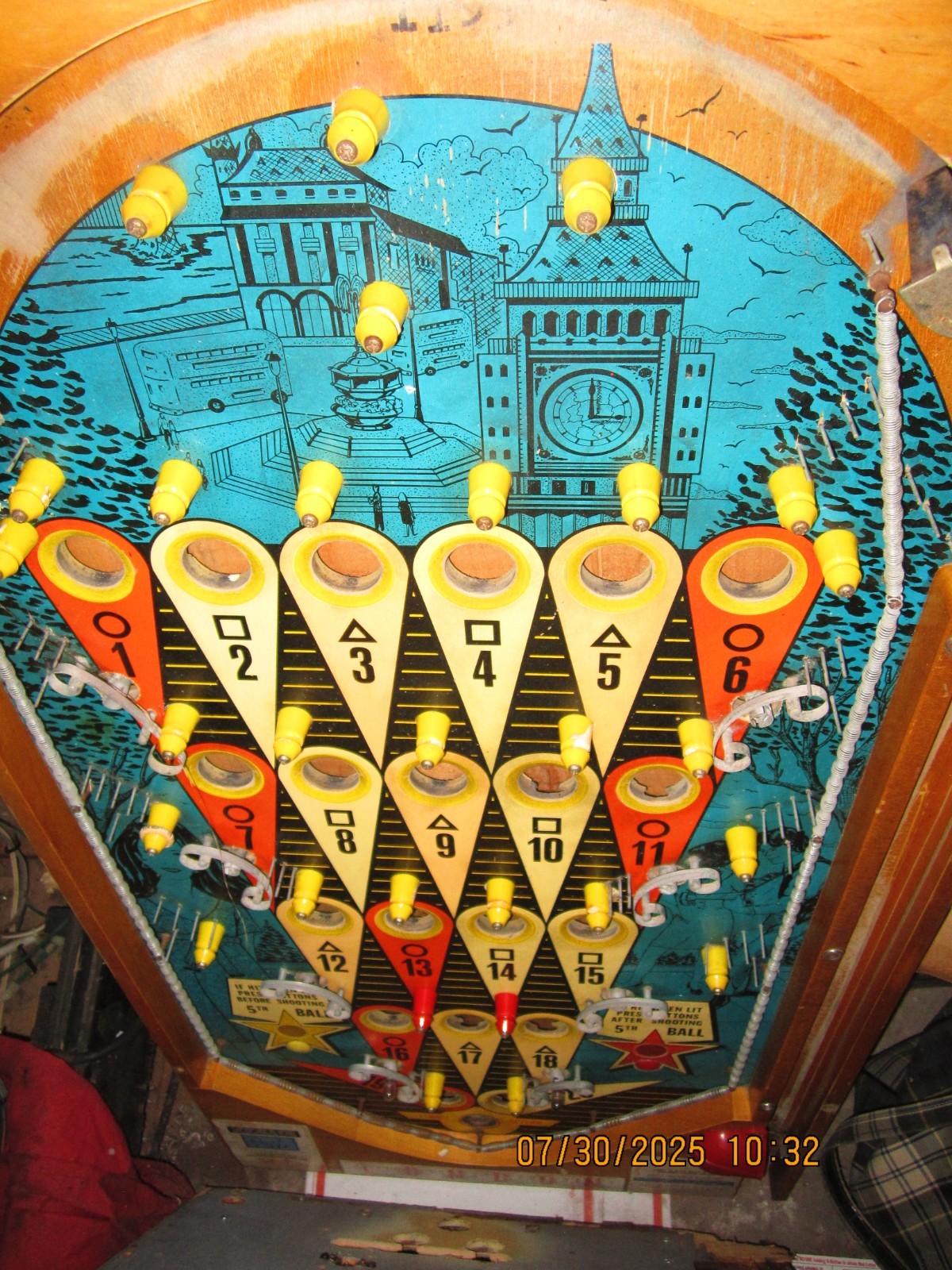 pinball machine PLAYFIELD LONDON (GLASS OPTIONAL) IF NOT ALREADY SOLD)
