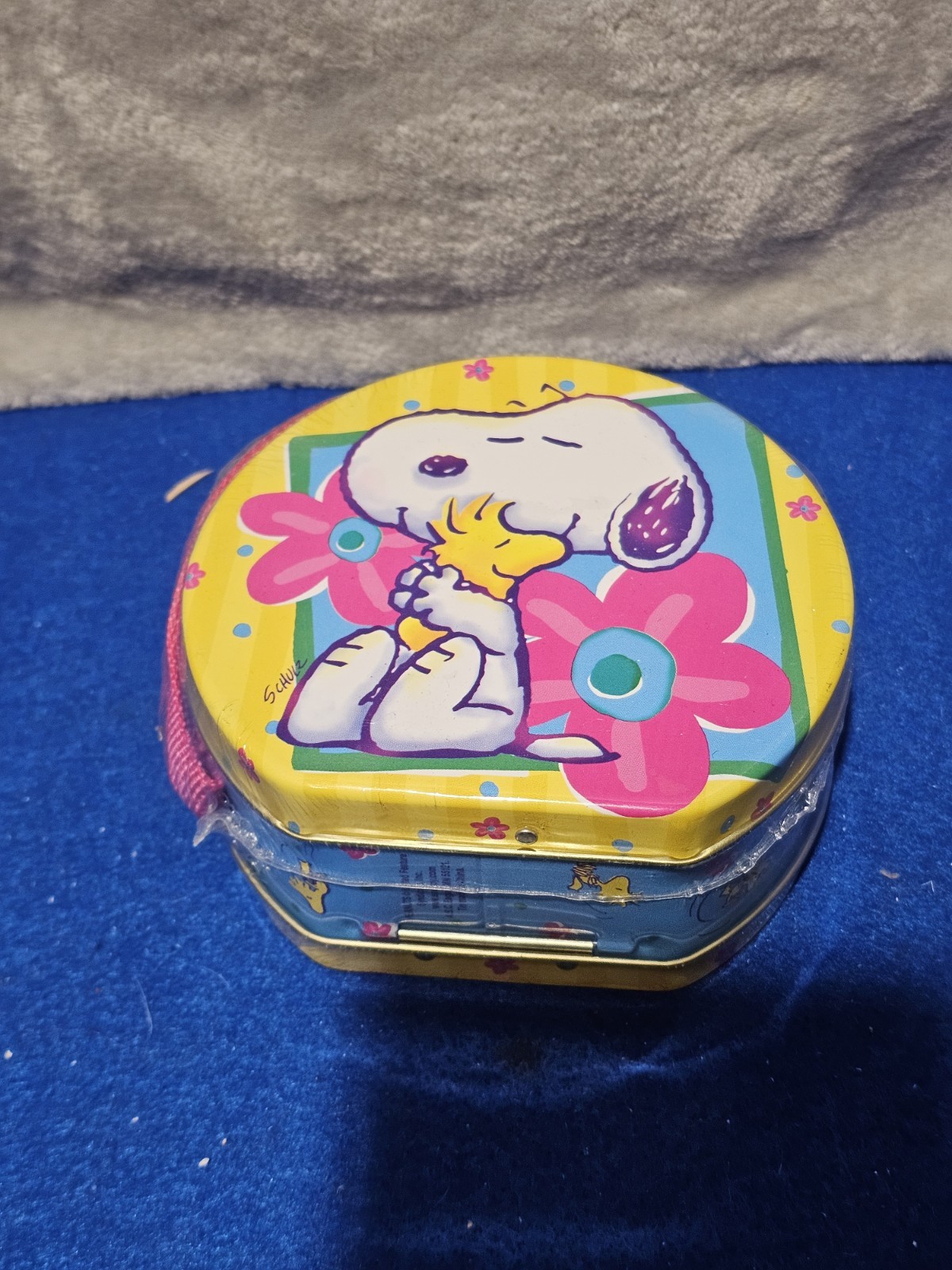 Vintage Snoopy Woodstock Mini Tin Lunchbox Sealed NOS Peanuts Cookie Box Rare