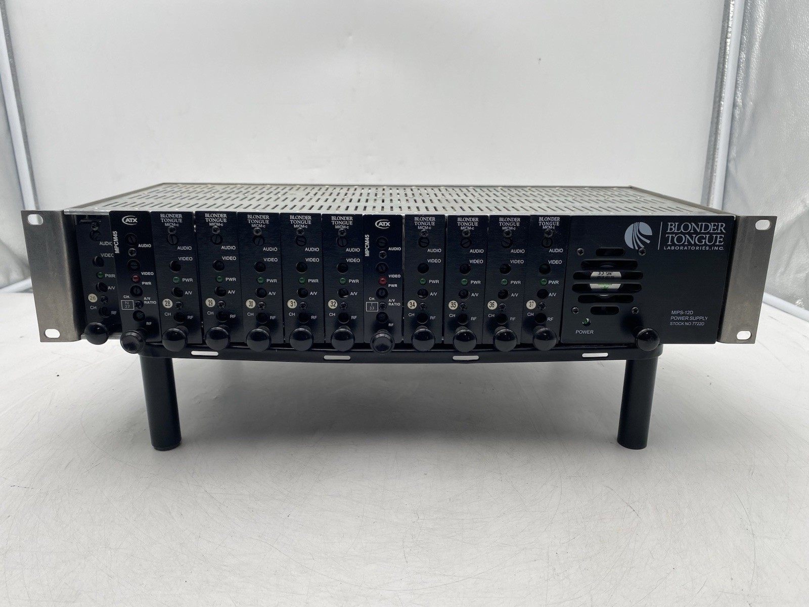 Blonder Tongue Labs MIRC-12(V) Modulator Chassis w/ Modules Read Description