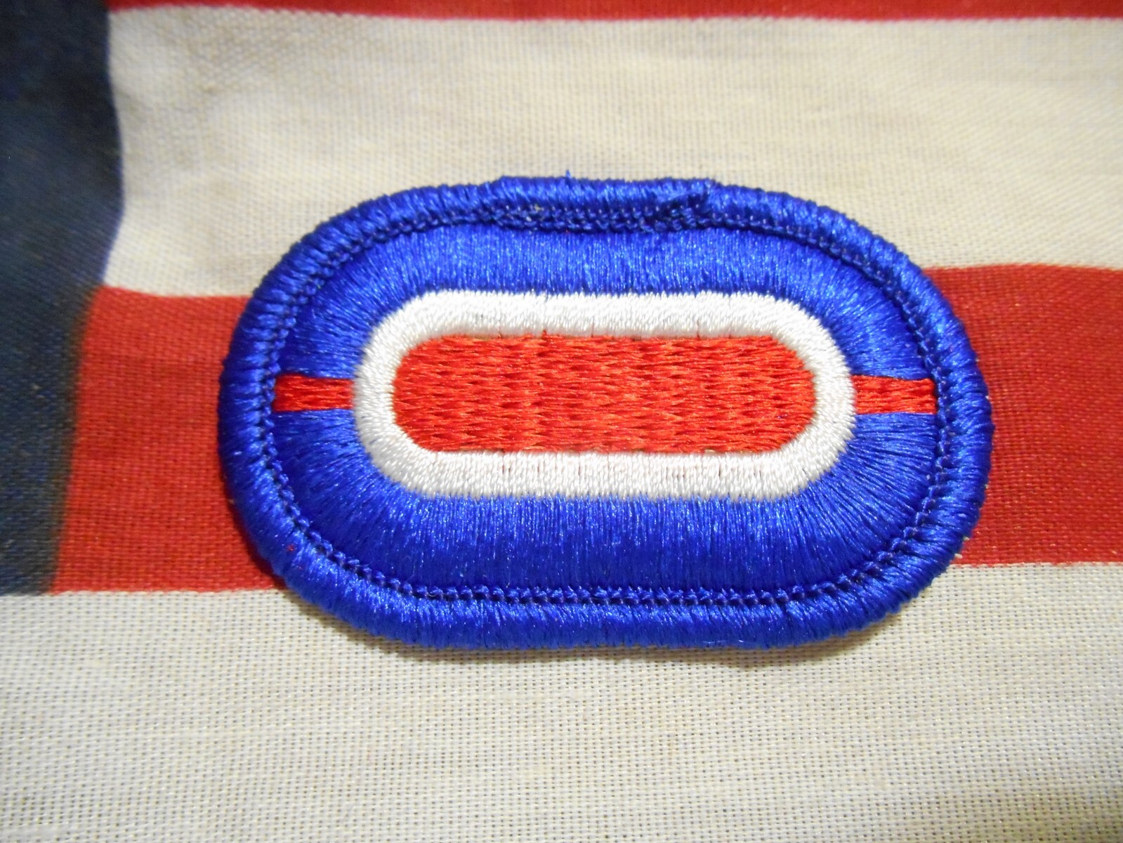 187th Infantry Regiment 1st Battalion Airborne para oval m/e