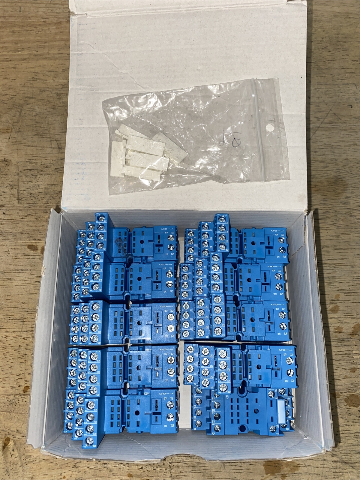 Finder 94.04 Schraubfassung - 10 Pieces