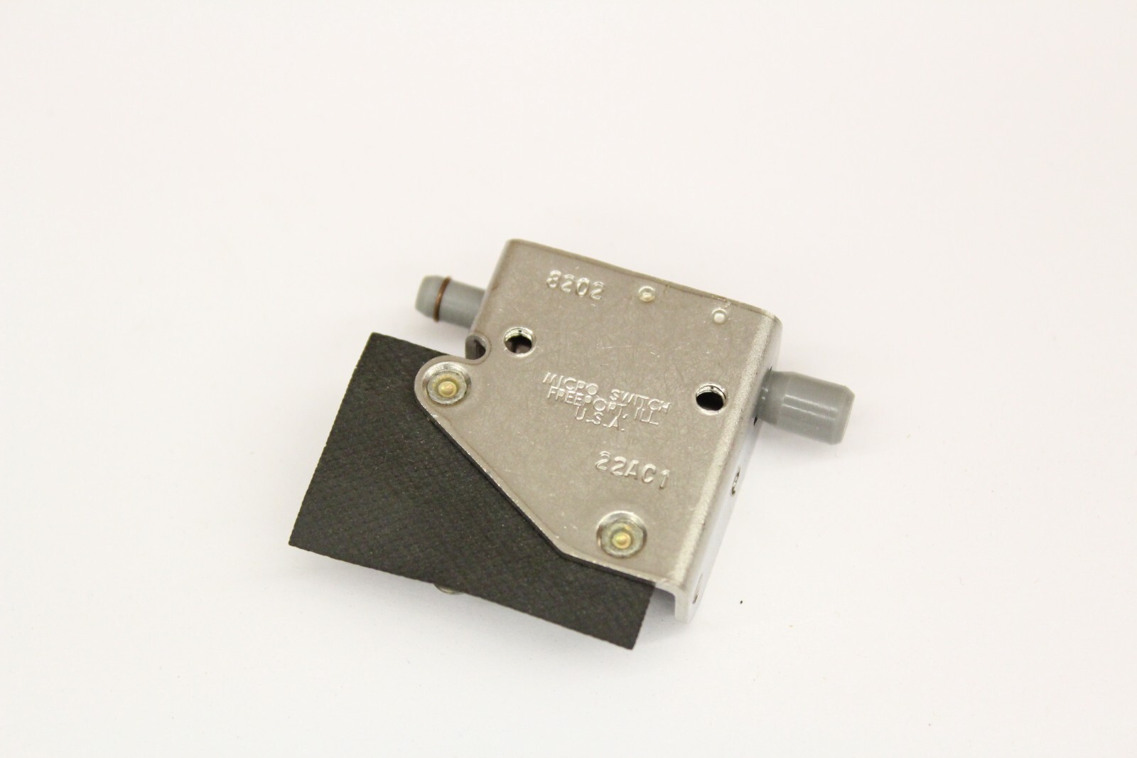 22AC1 Honeywell Basic / Snap Action Switches 15 A @ 250 VAC Rod Actuator