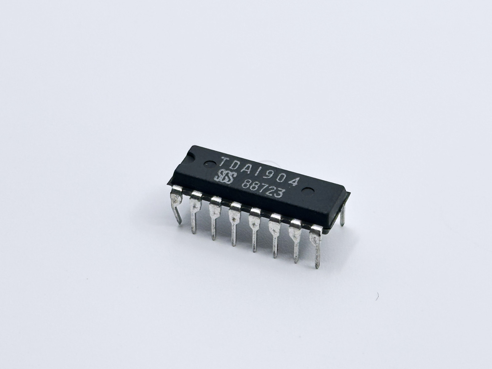 TDA1904 SGS 4W Audio Power Amplifier 4V to 20V POWERDIP-16