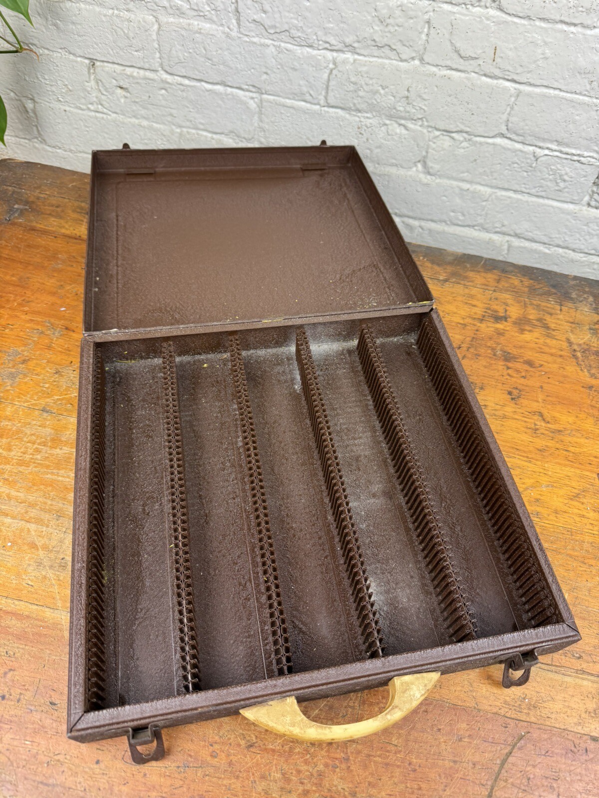 Vintage "FAULTLESS" Glass Slide Metal Case, Model 225 Bernard Products 11 x 10.5