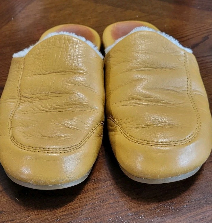 OluKai Konea Women's Saddle Leather Slip-On Slippers Faux Fur Lined Size 9 (E)