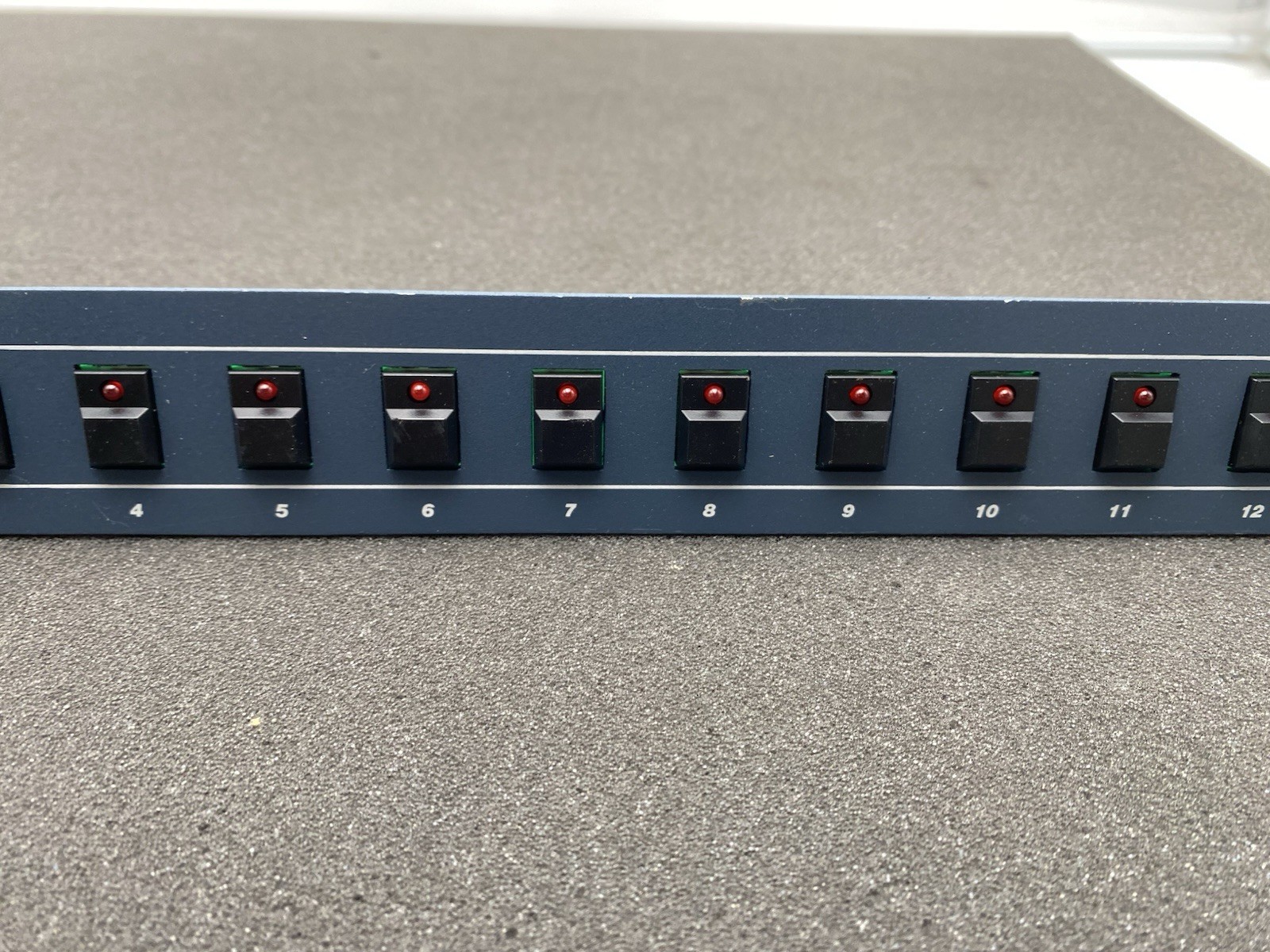 Broadcast Tools Rack o Switches