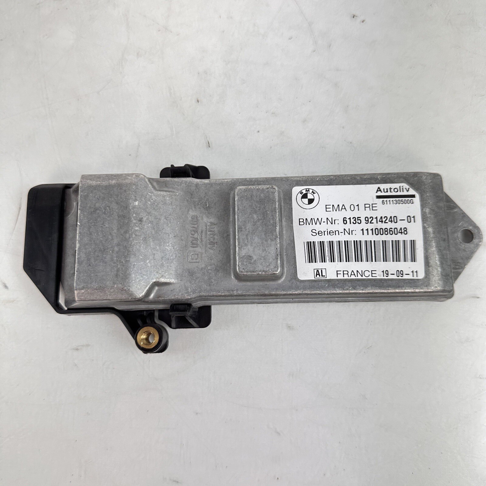 2009 2010 - 15 BMW F01 F02 Right Passenger Side Seat Belt Retractor Module OEM