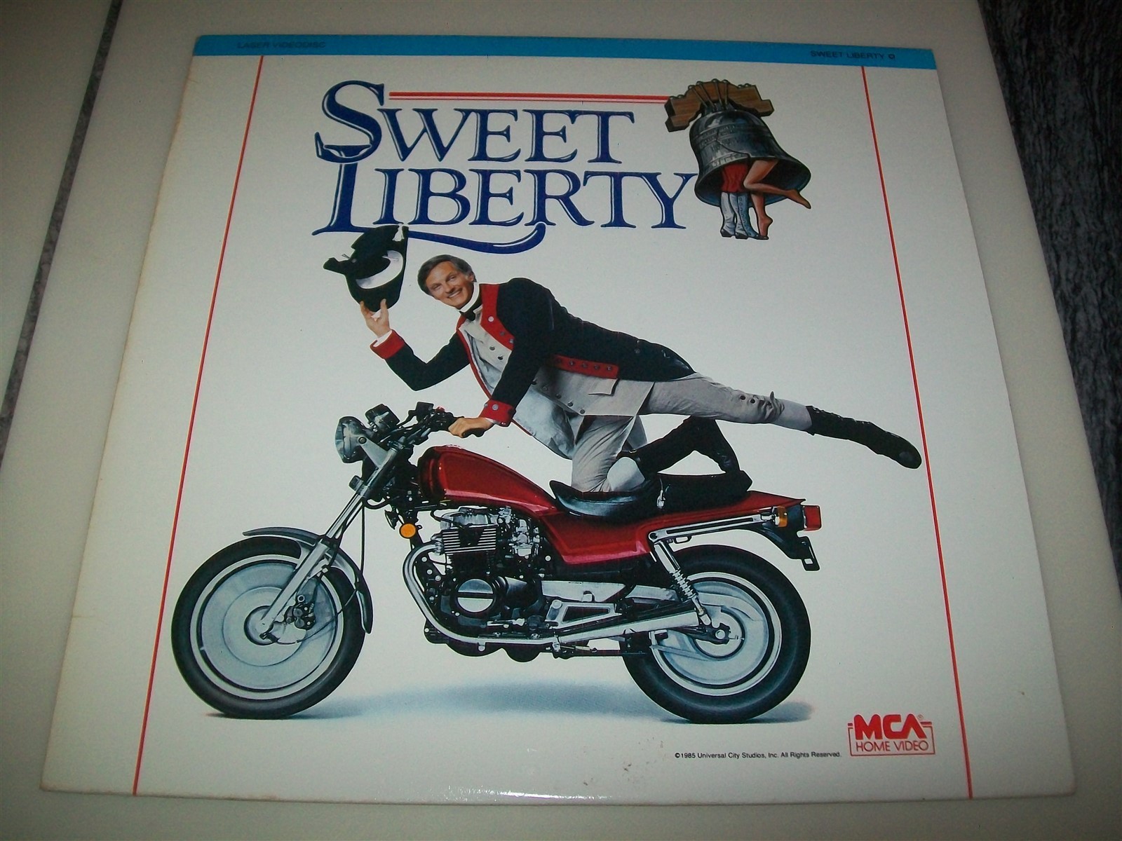 SWEET LIBERTY Laserdisc LD VERY GOOD CONDITION RARE ALAN ALDA STARS & DIRECTS