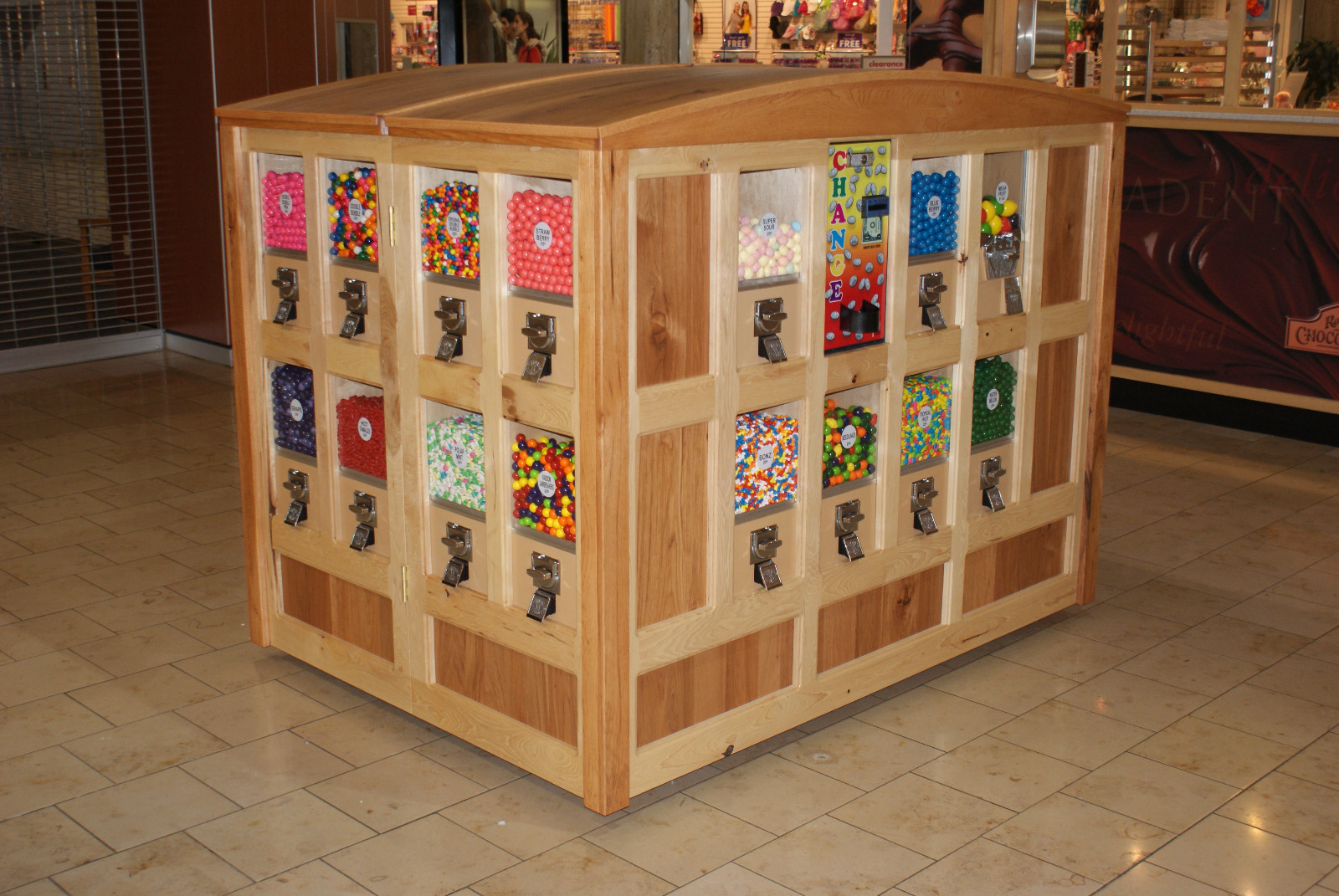 CUSTOM MADE 'Gumball / Candy' Hickory Mall Vending Kiosk
