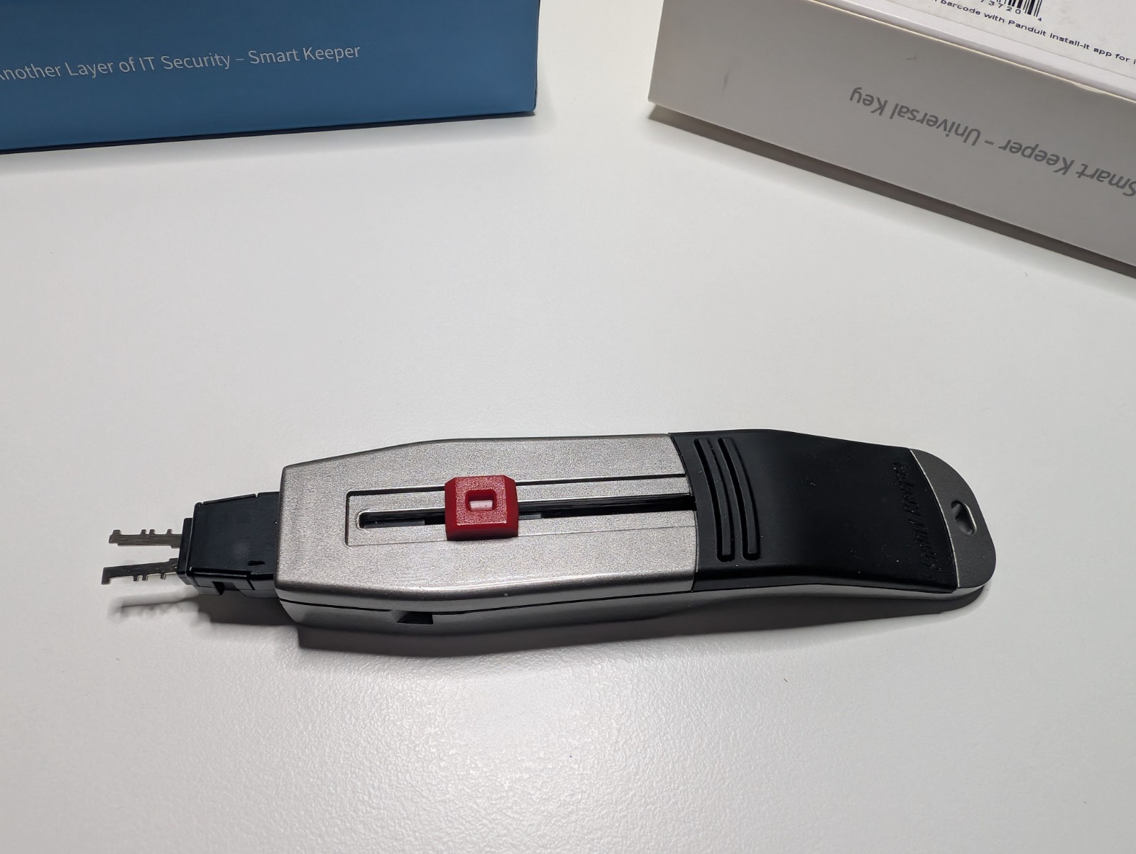 Panduit SmartKeeper Master Key – Universal Lock Removal Tool ( SKMKEY )