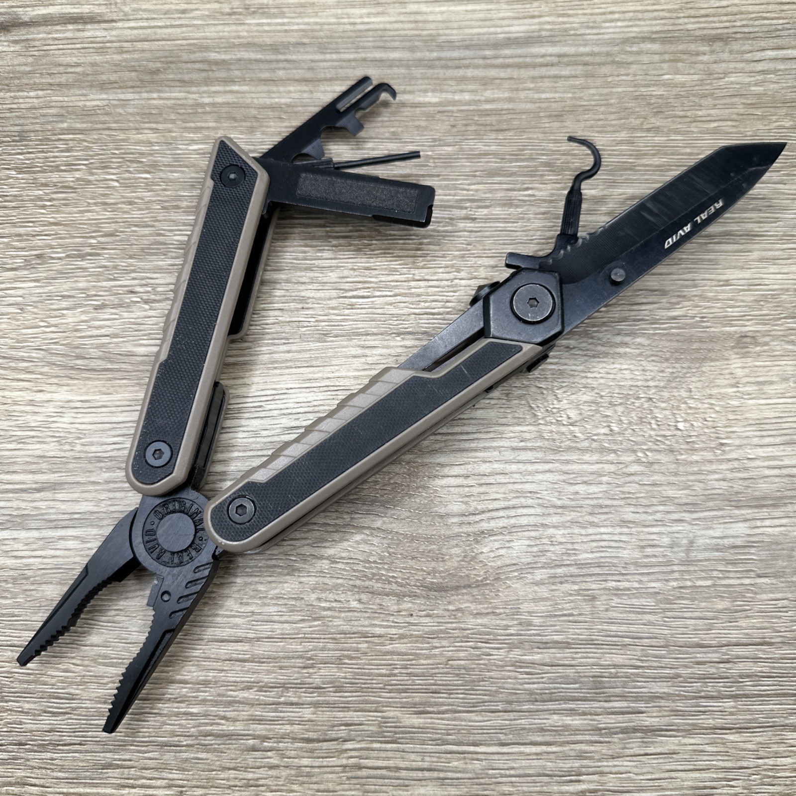 Real Avid Multi-Tool AR15 Hunting Rifle Tool Pliers Knife More!