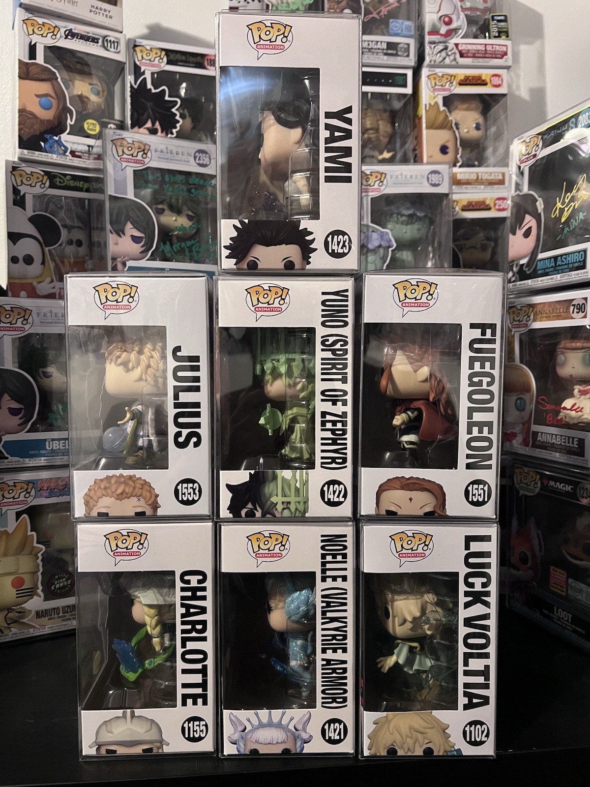Funko Pop! Animation Black Clover GITD 7pc yami,yuno,Julius all in protectors