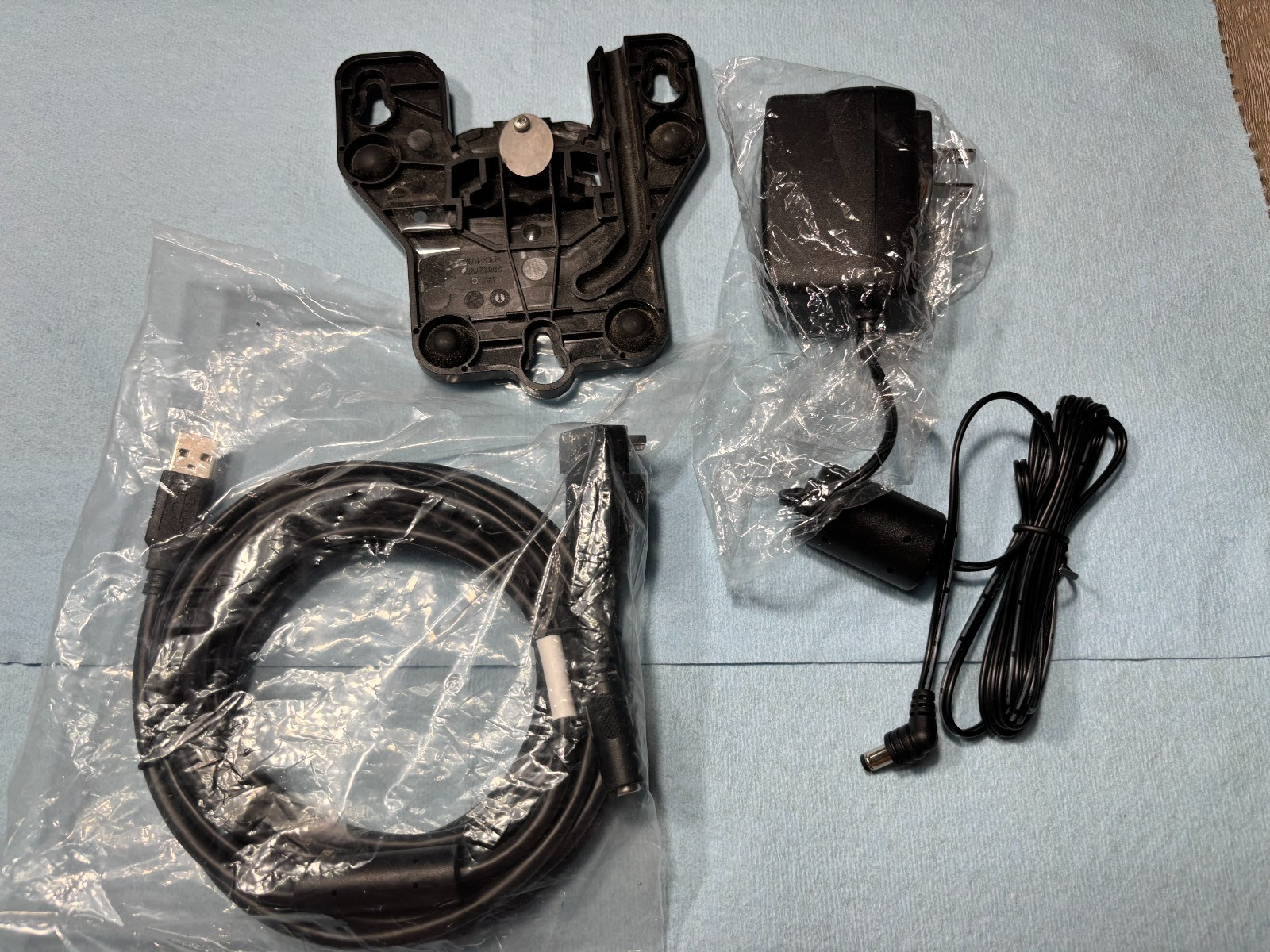 BRAND  NEW  Ingenico Cable 296114303AD USB HDMI Lane 3000/5000/7000 Power Supply