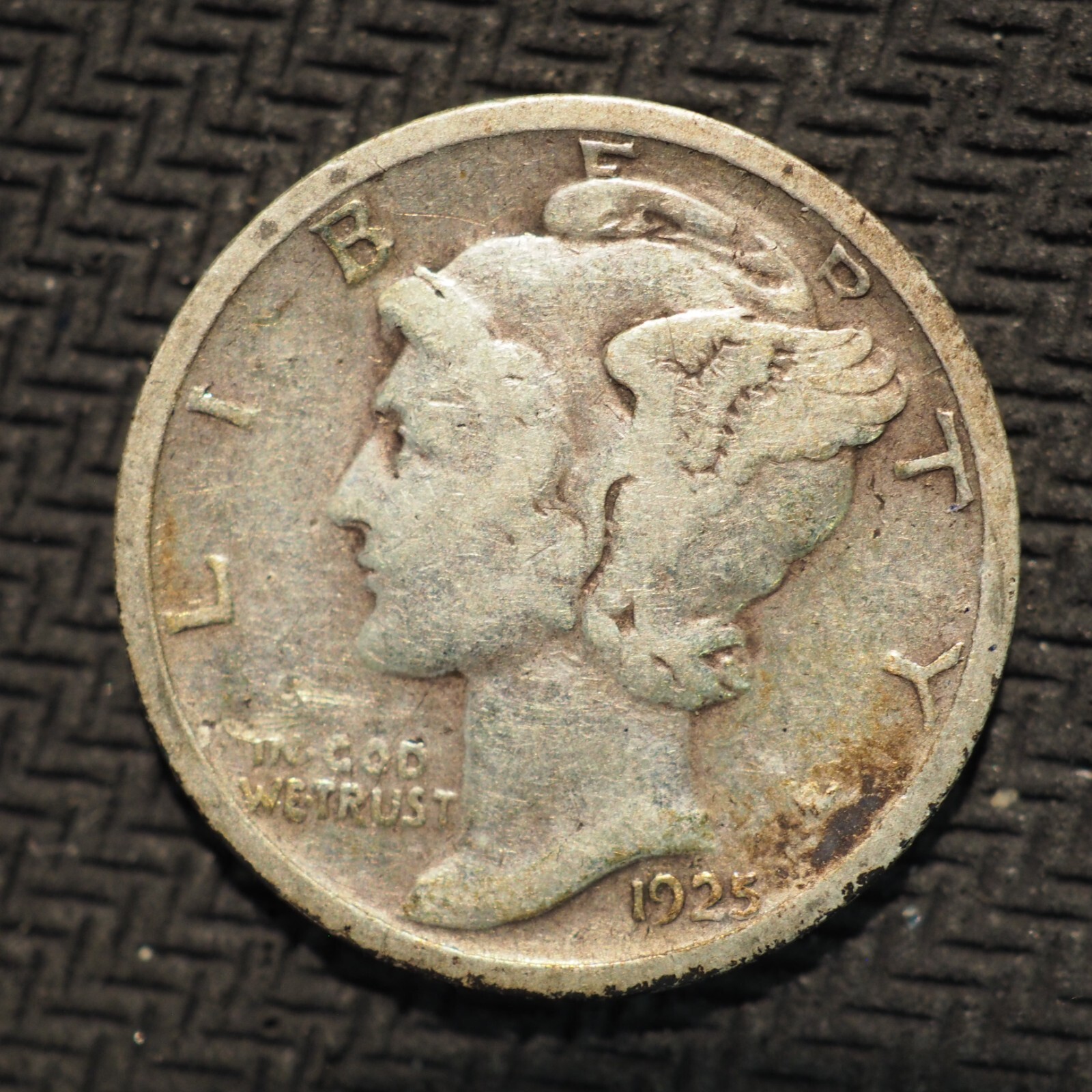 1925  ** S** MERCURY HEAD SILVER DIME  * NICE* FREE SHIPPING! X8549