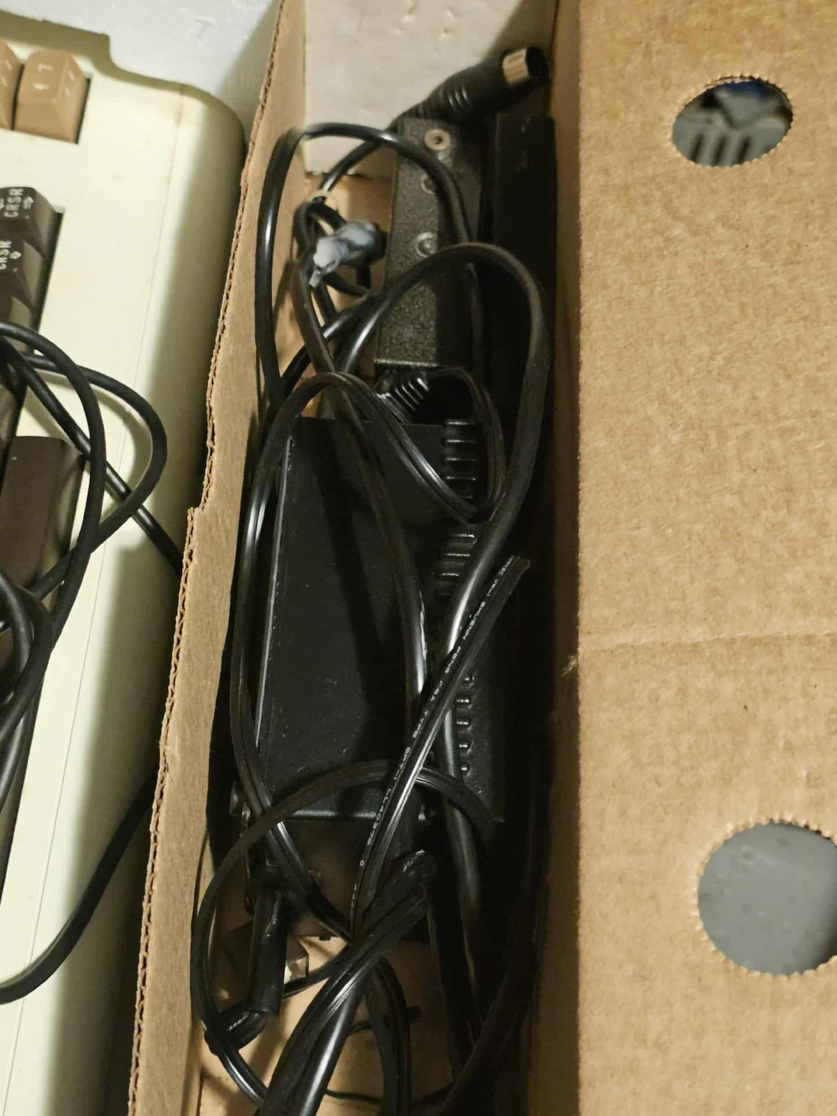 Retro 2x Lot Commodore VIC-20 Computer With Original Box Power Supply & Cables