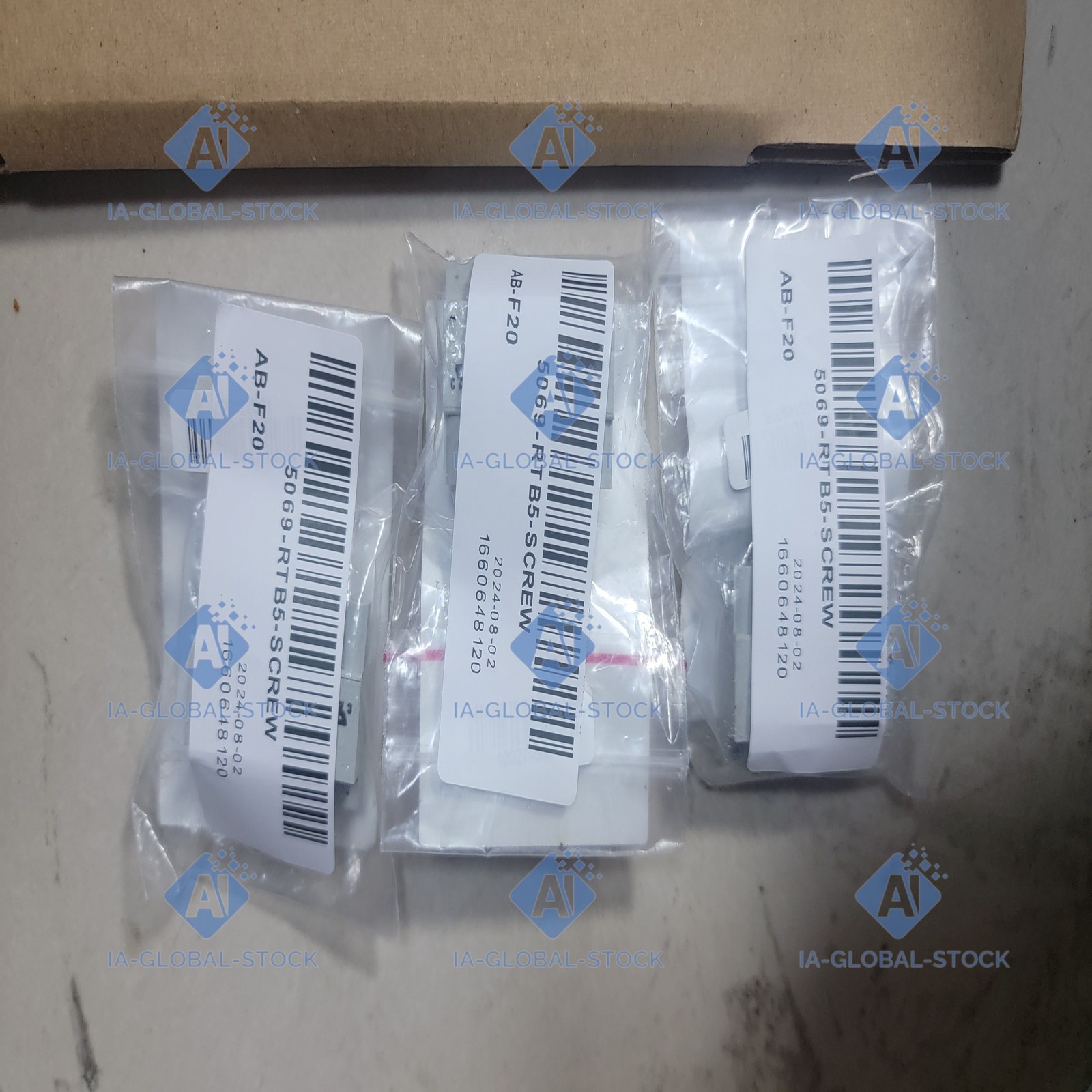 One Unit Brand New 5069-RTB5-SCREW US Fee Shipping + 1 Year Warranty