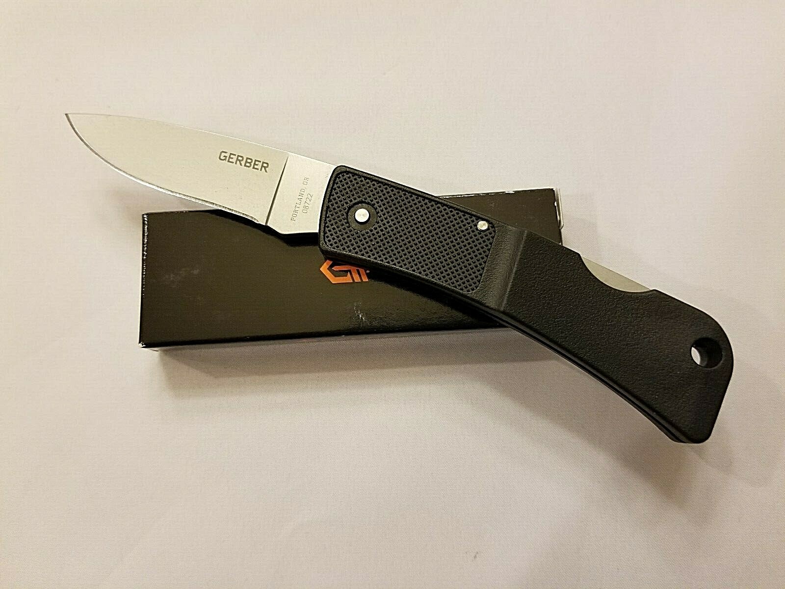 GERBER KNIFE - LST Lightweight Lockback  #6009  - 3 1/2" Closed - USA  -  NIB