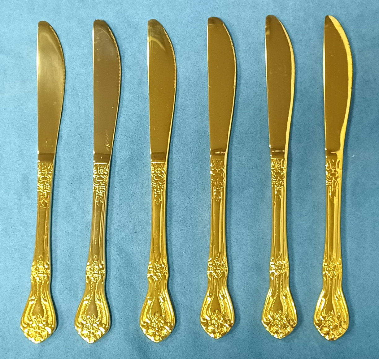 6 JC Penny JCP Dinner Knives  8.5” Gold Electroplated Floral Stainless Flatware