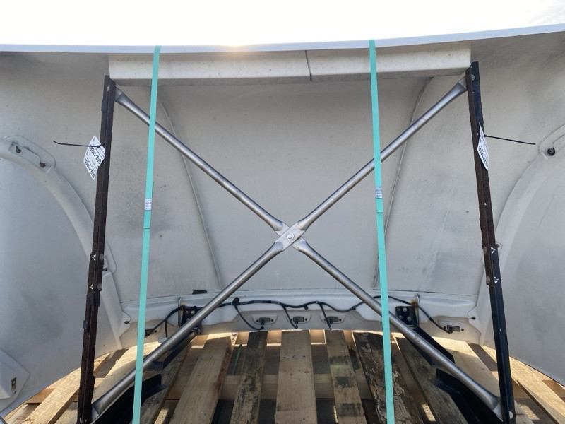 2016 Cab Wind Deflector for Kenworth T680 (662-10089)