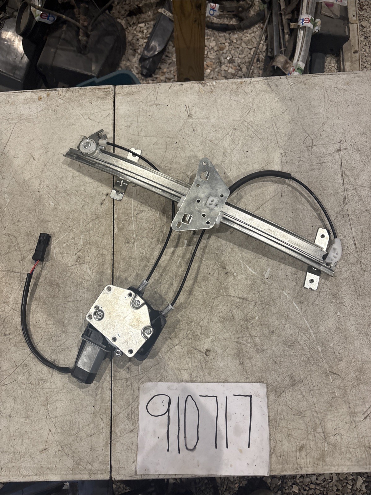 2000 - 2004 DODGE DAKOTA DURANGO SLT Power Window Regulator Motor Front Left