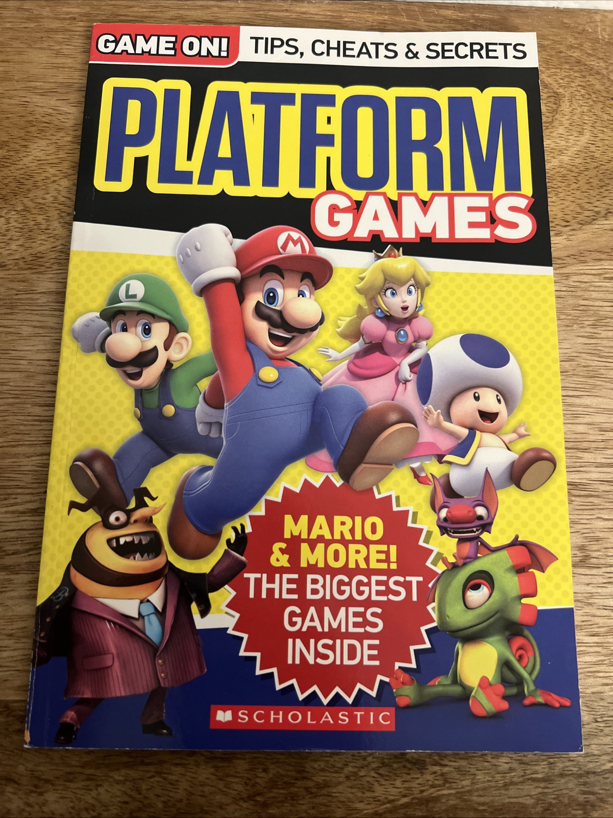 Platform Games Tips, Cheats & Secrets- Gaming Paperback Book 2016  Scholastic