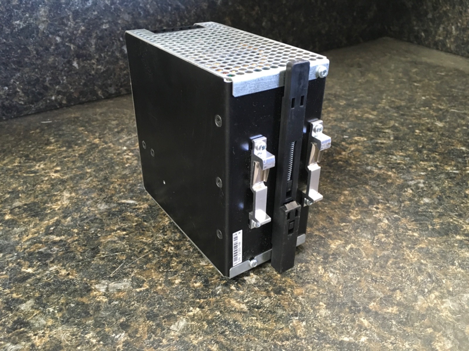 IFM DN4034 Power Supply Output DC 24V 20A
