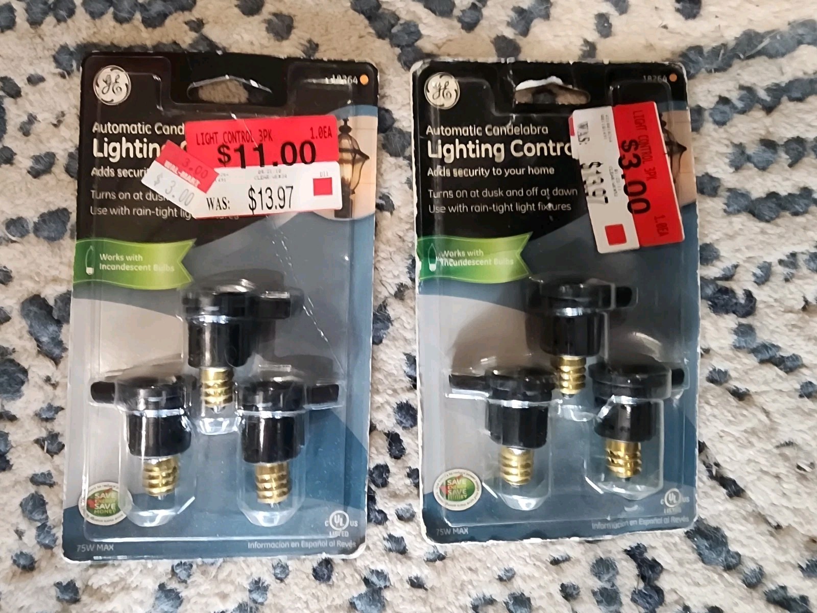 2 Packs Of GE Automatic Candelabra Dusk To Dawn Light Control 3 Pack