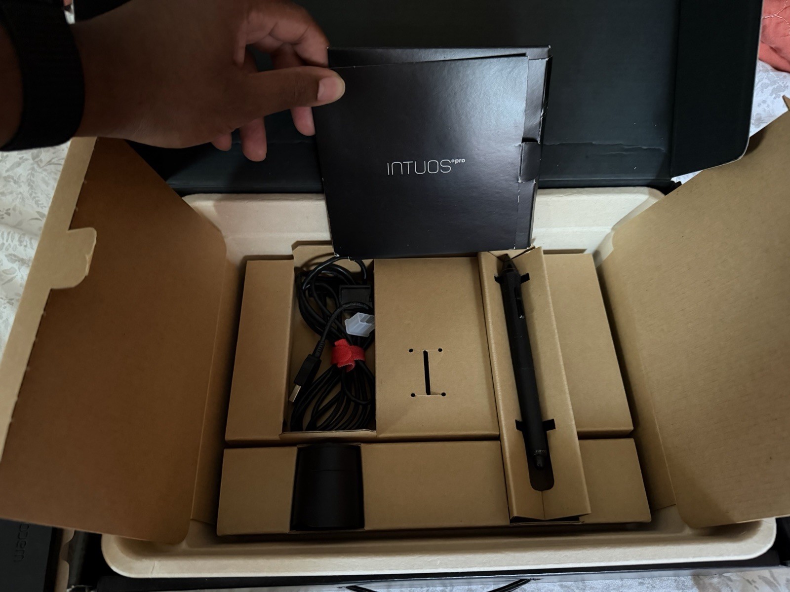 Wacom Intuos Pro Small Digital Graphic Drawing Tablet - Black