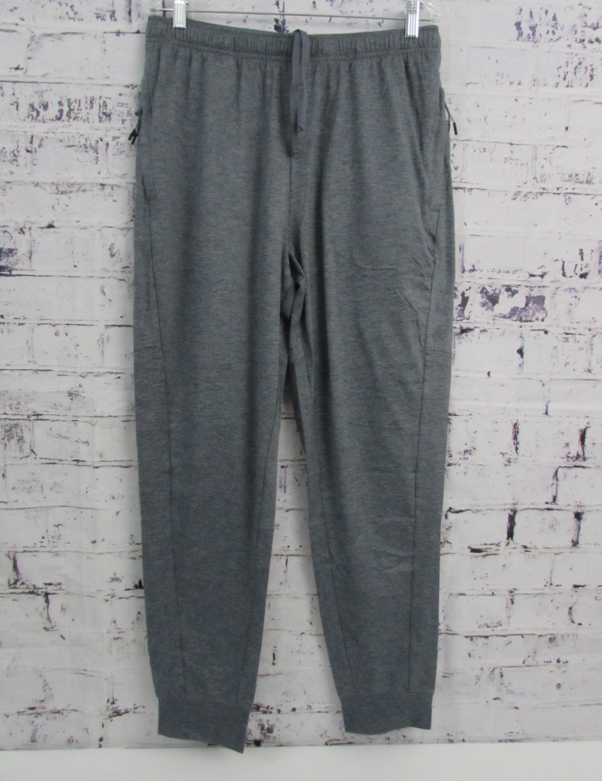 ASICS Men’s Tech Pant 2.0 Gray 2031D837 Size Large NWT.