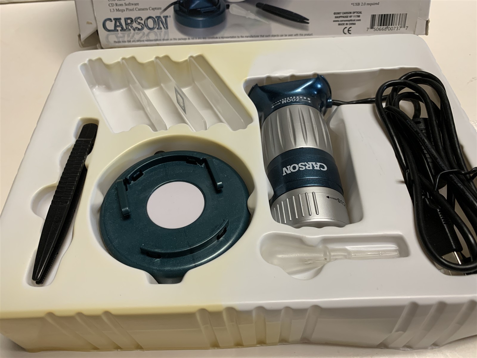Carson zPix 200 26x-130x Zoom Digital Microscope in Box Computer