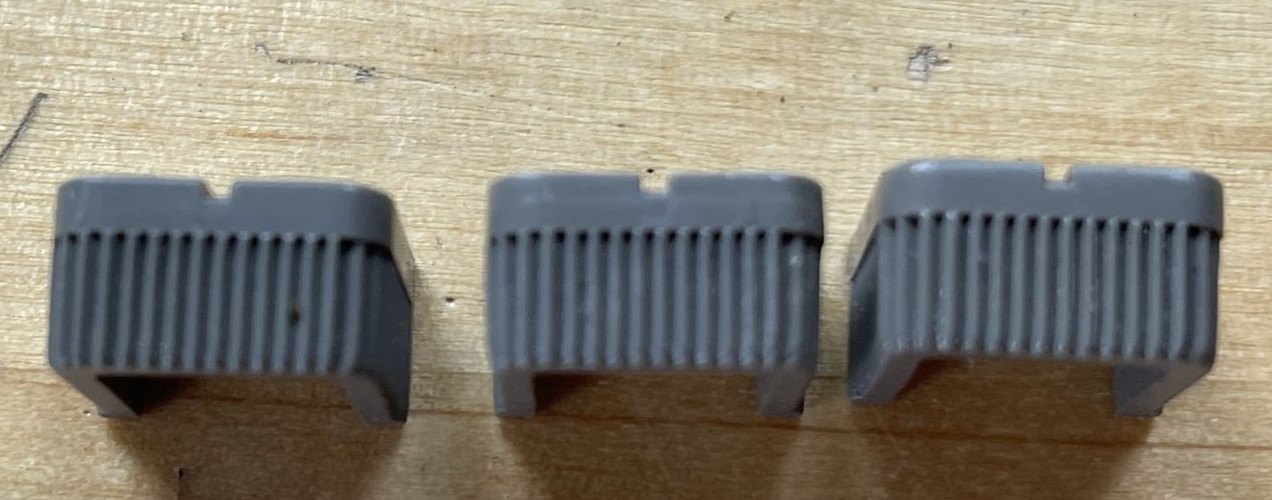 Singer 4525 Sewing Machine Rubber Lever knobs/ends.