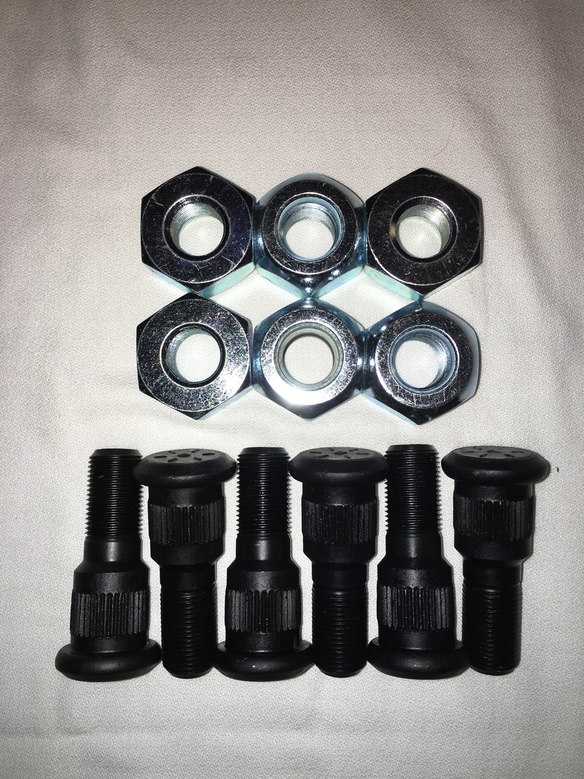 M35A2 2.5 TON 6 RH LUG NUT AND STUD KITS M35 ROCKWELL M109 MILITARY TRUCK MUD