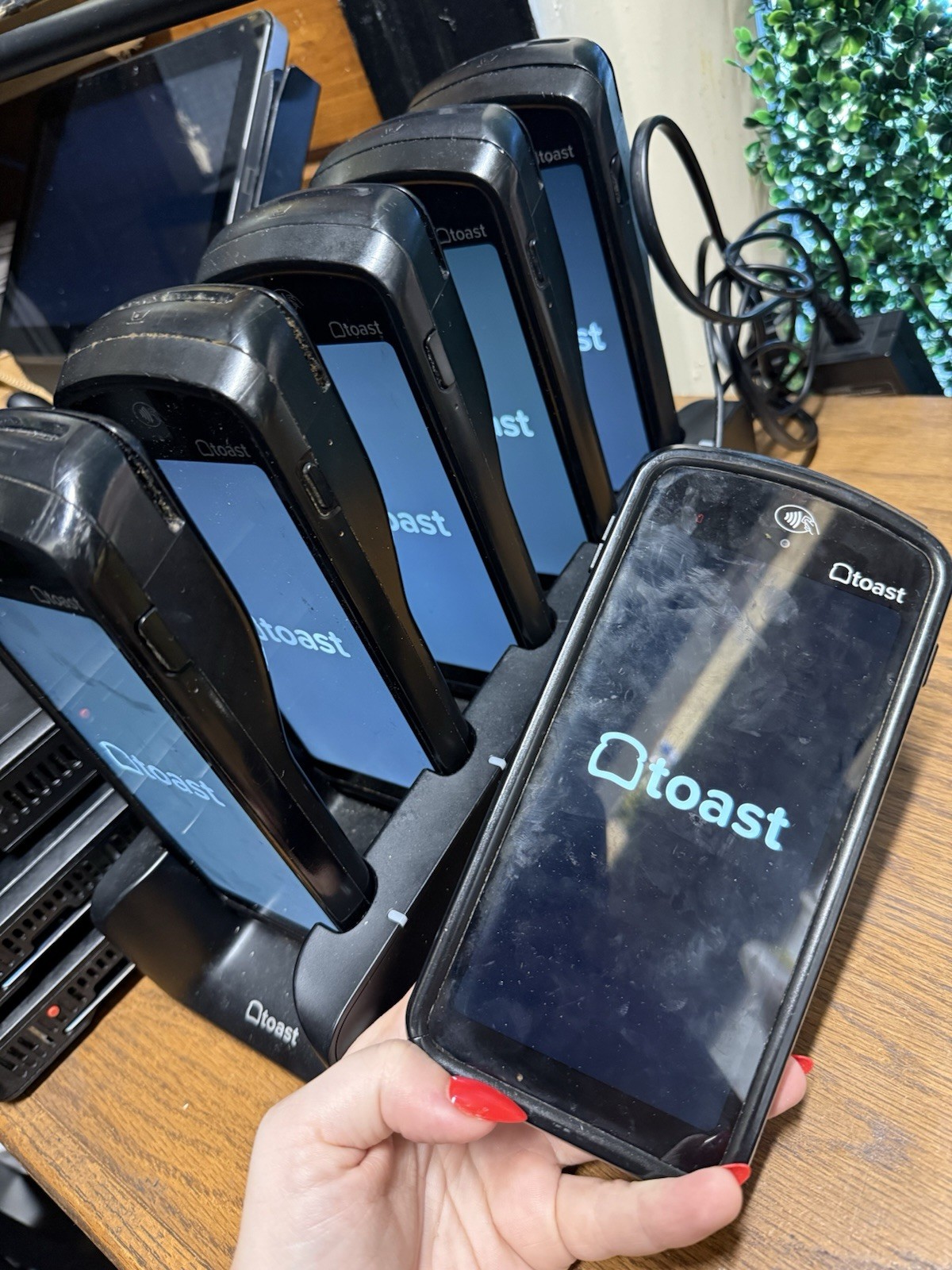 Toast POS Touchscreen Terminal w/ 6 Handhelds, Multi-Bay Dock, Adapter