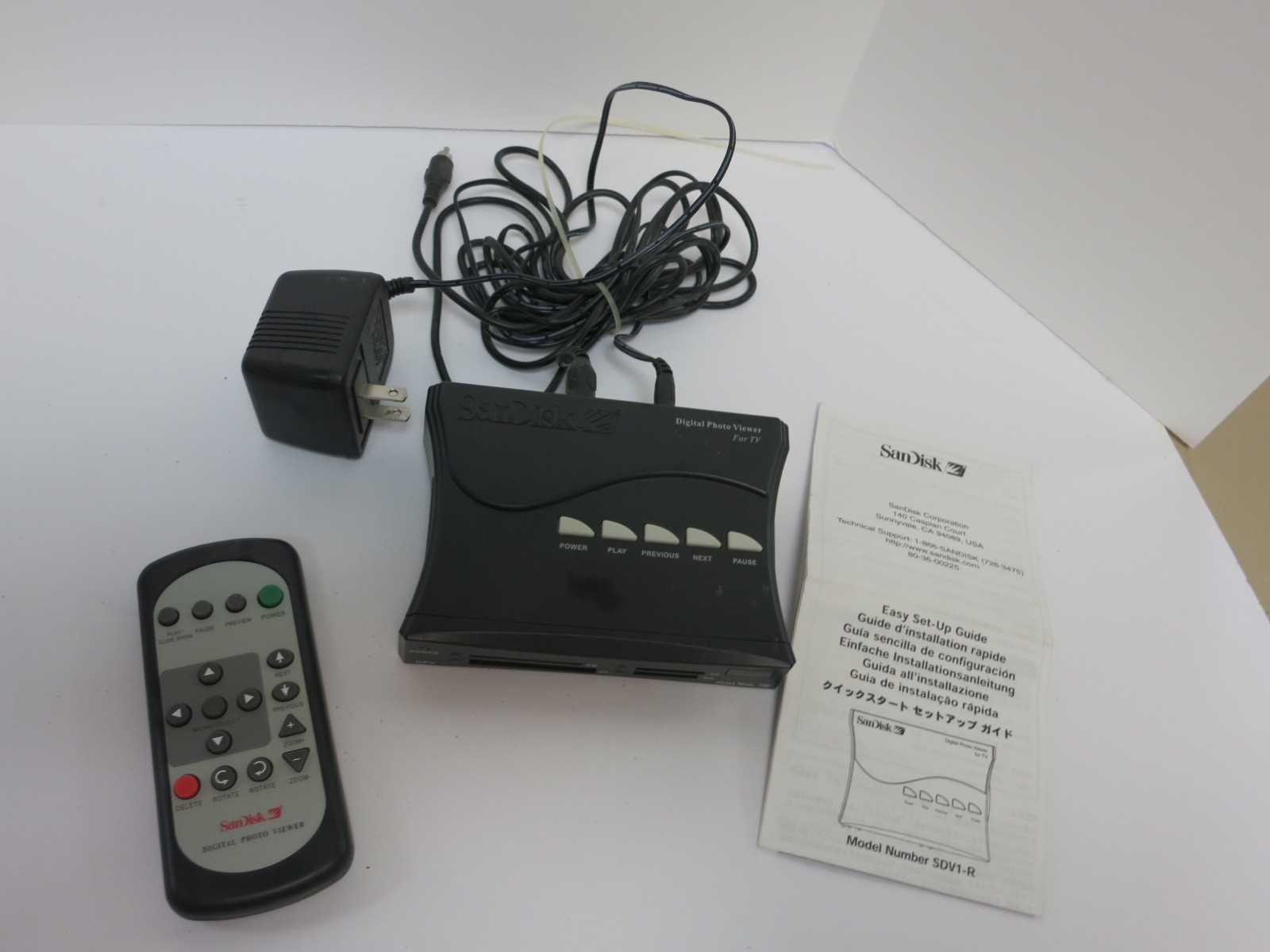 Sandisk Digital Photo Viewer for TV Model #SDV1-R