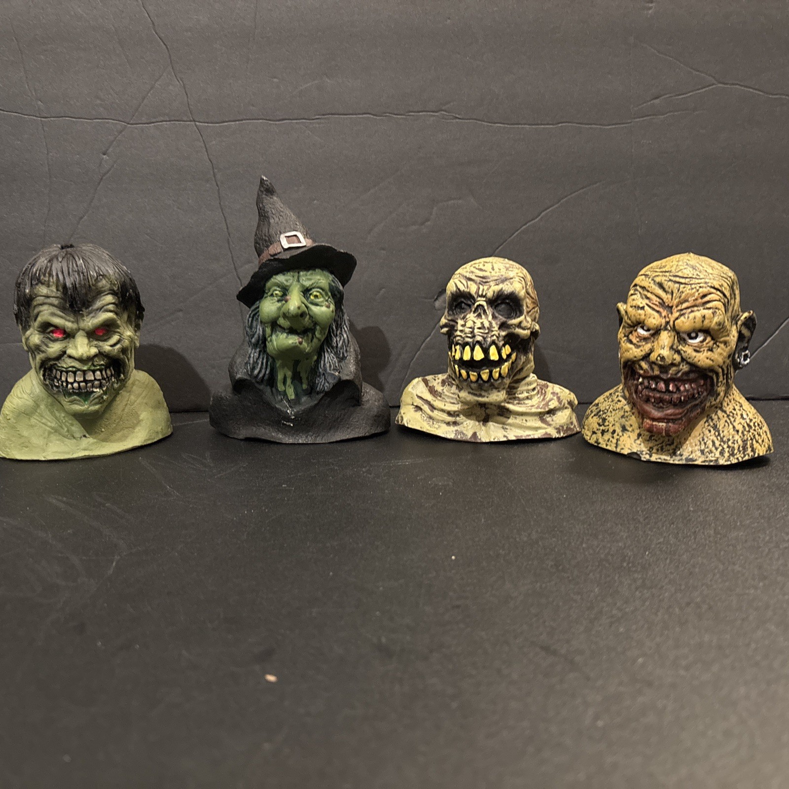 Monster Decor Head Halloween Cringey Decor Horror