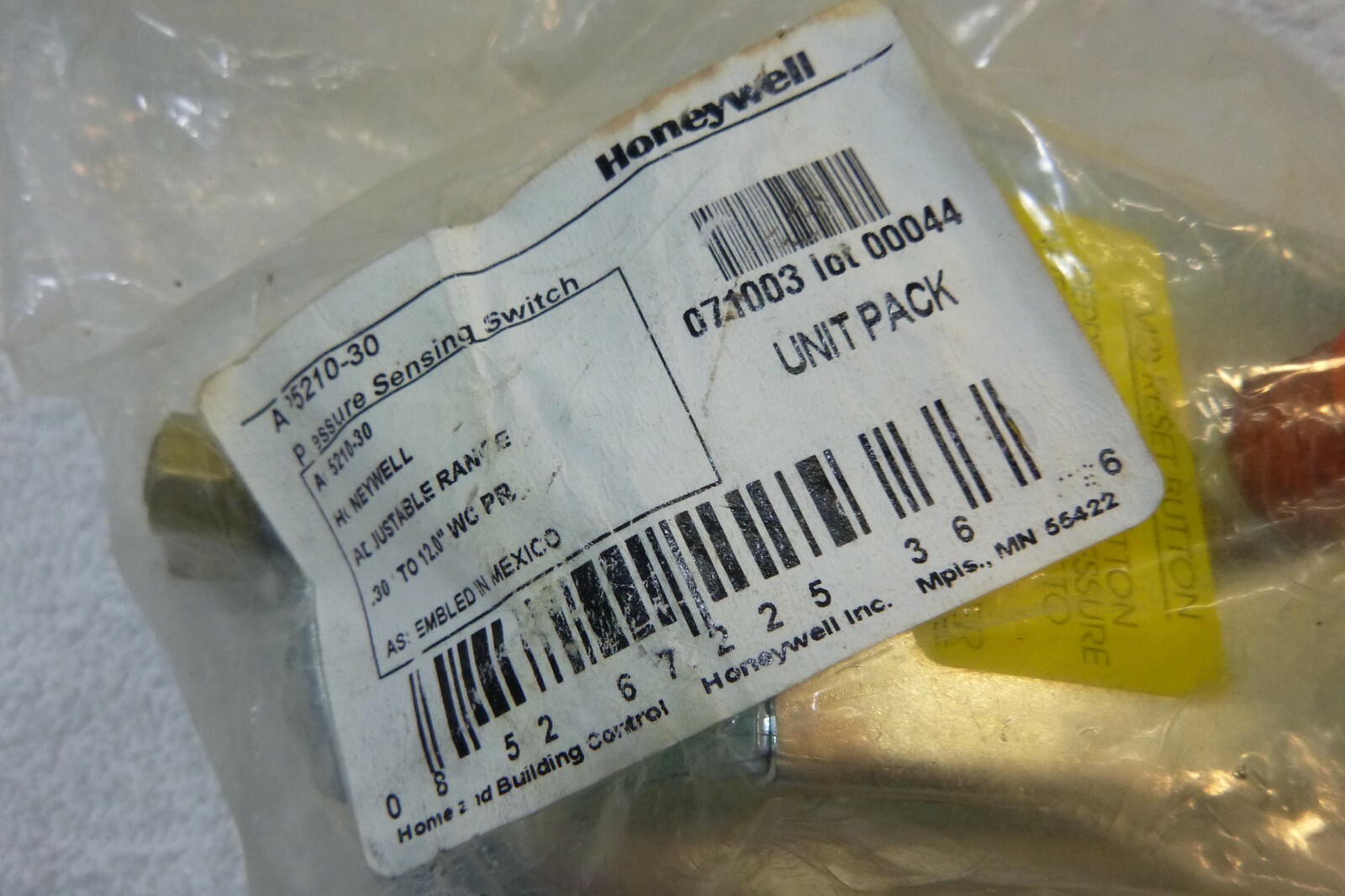Honeywell Pressure Sensing Switch 5210-30 Reset Button - NEW