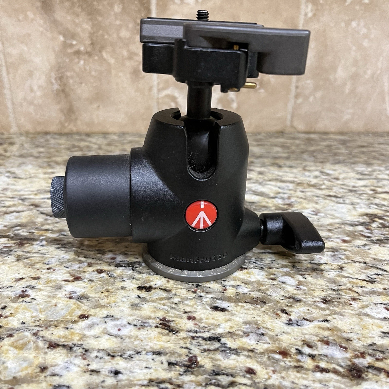 Manfrotto 468MGRC2 Hydrostatic Tripod Ball Head With Quick Release Plate
