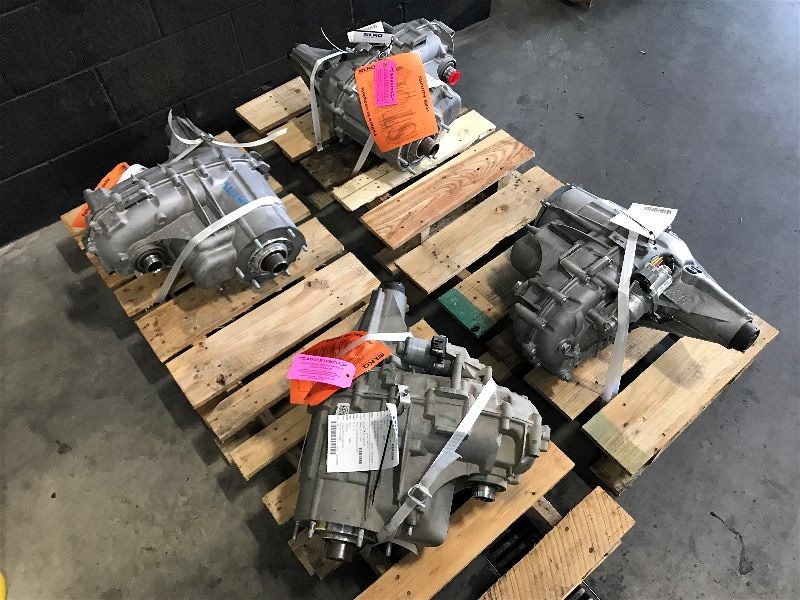 2014 2015 Infiniti Q60 Transfer Case 57k OEM