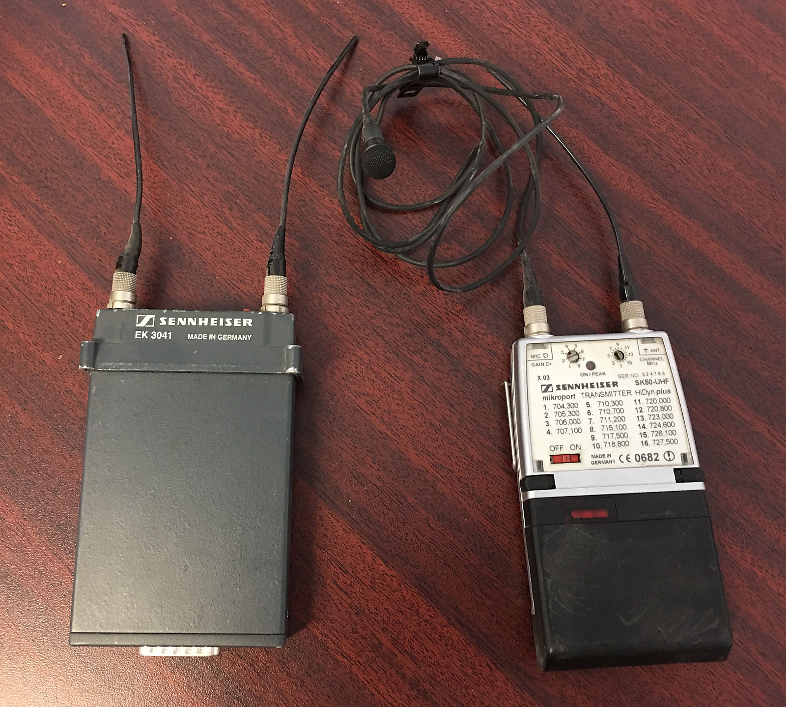 Sennheiser EK 3041-U Receiver & SK50-UHF Transmitter Bundle 704.300-727.500 MHz