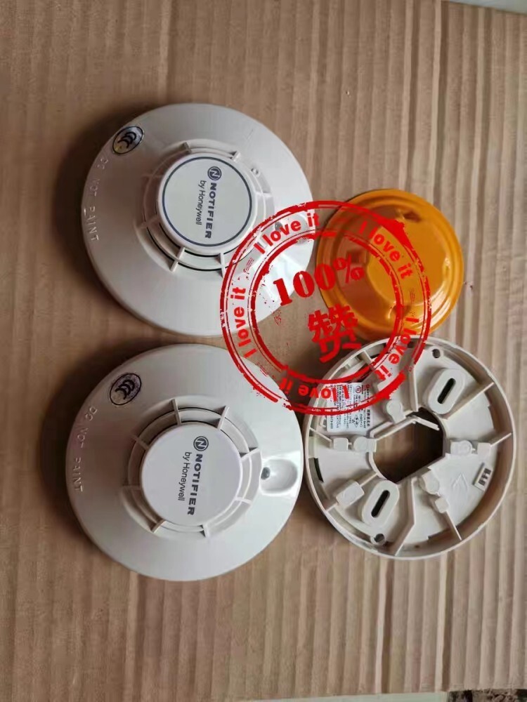 1PC NOTIFIER JTY- GD- FSP- 951G point photoelectric smoke detector